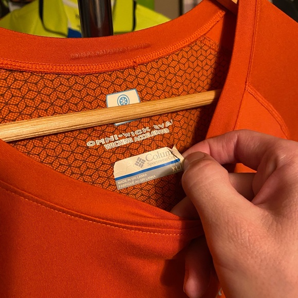 Columbia men’s shirt Omni wick - Picture 2 of 5